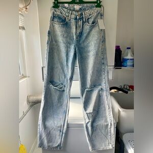 Good American Good 90s Light Blue Distressed Jeans